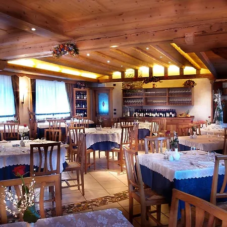 Отель Ristorante Alle Codole Канале-д'Агордо